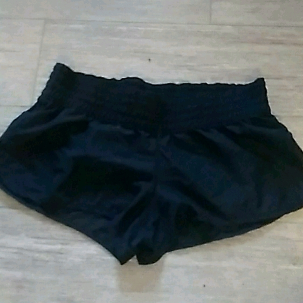 Women black gym shorts